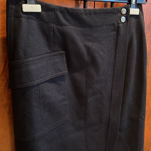 NWT - *RARE - Sample* Women's Tomorrowland Wrap Wool Skirt / Navy / Size 38 - Picture 5 of 16